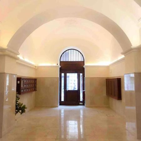 Casa Di Flo Lägenhet Bari Exteriör bild