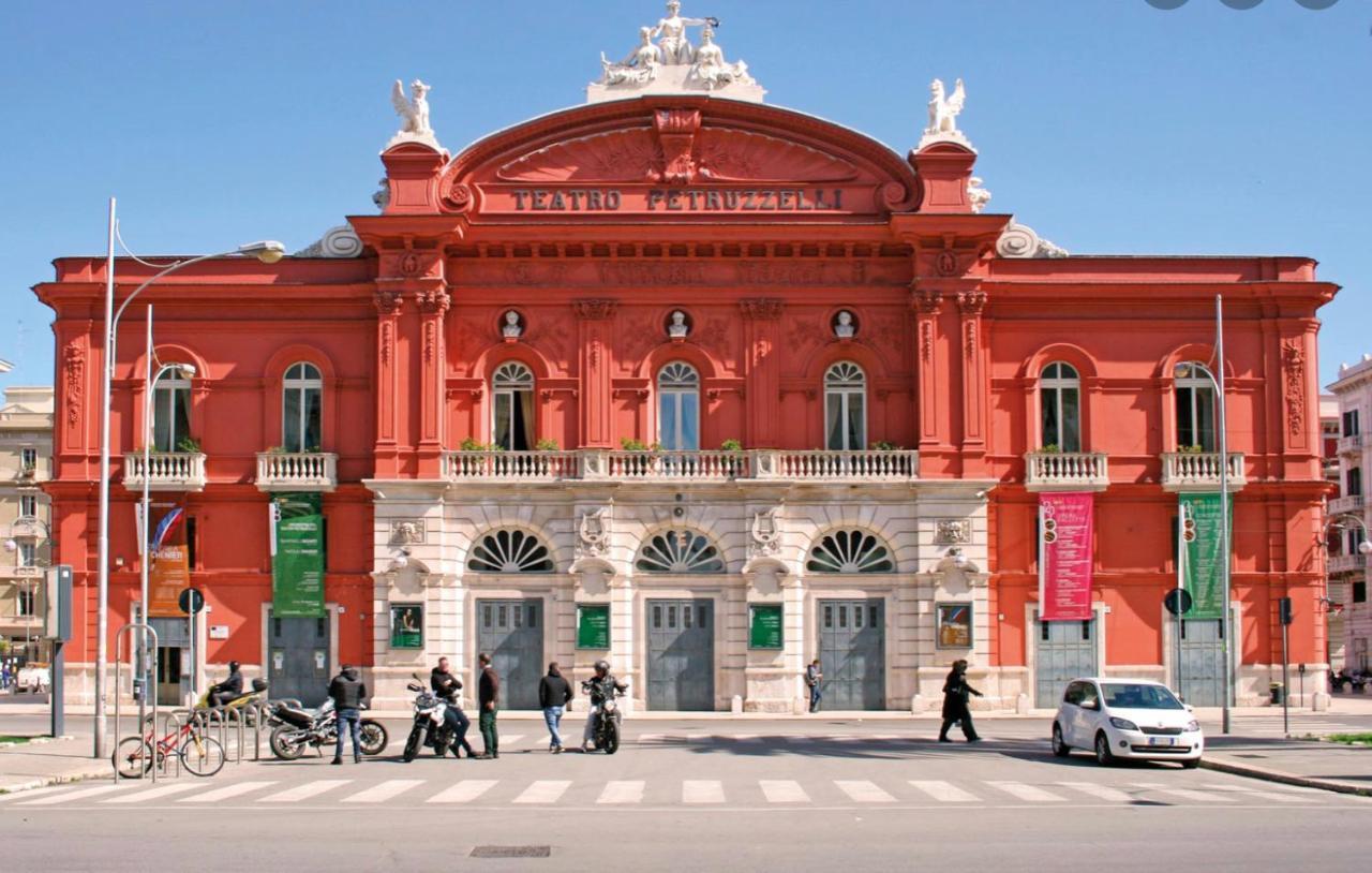 Casa Di Flo Lägenhet Bari Exteriör bild