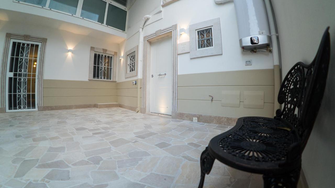 Casa Di Flo Lägenhet Bari Exteriör bild